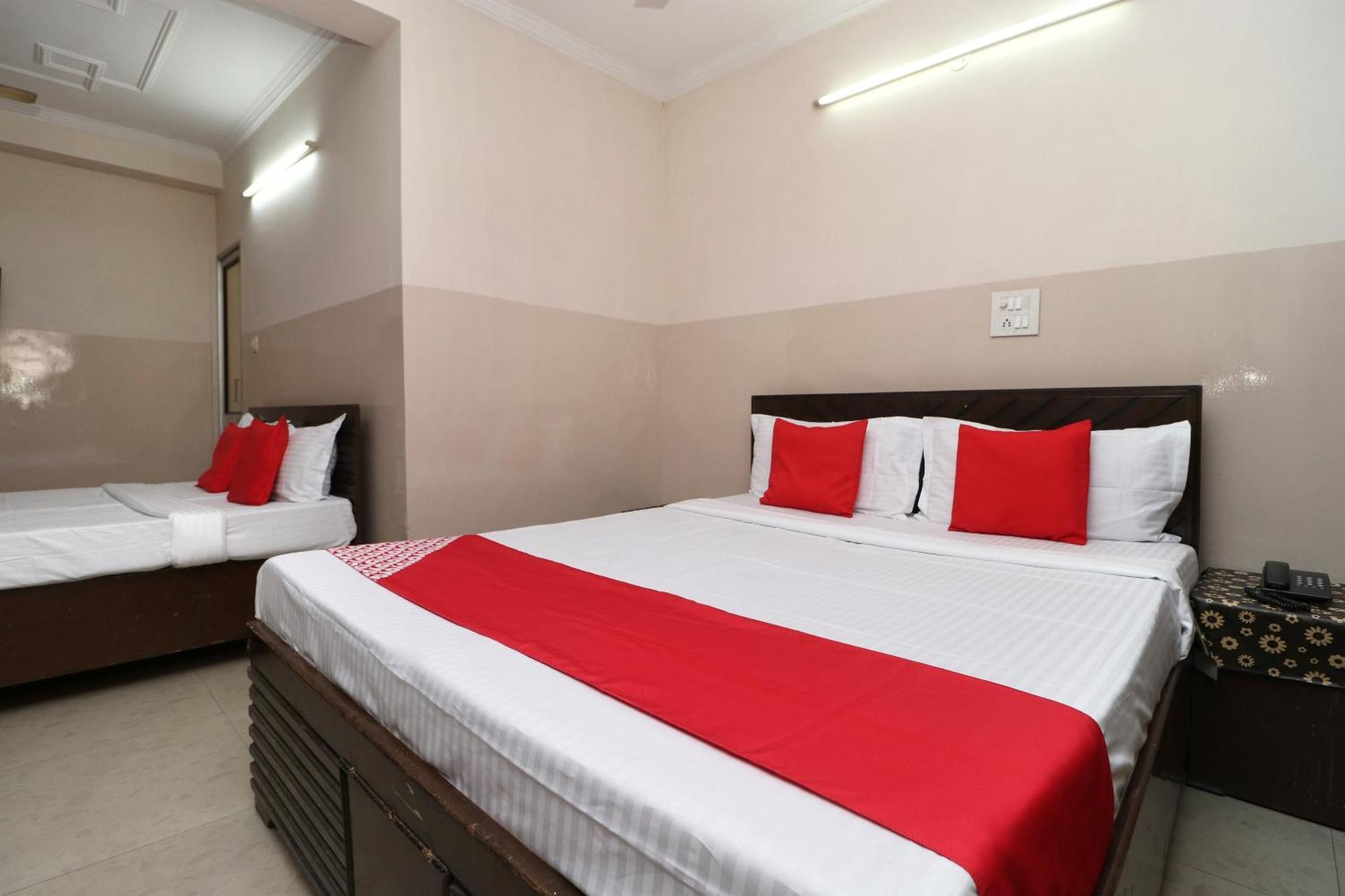Hotel O Ashoka Residency Chandīgarh Esterno foto