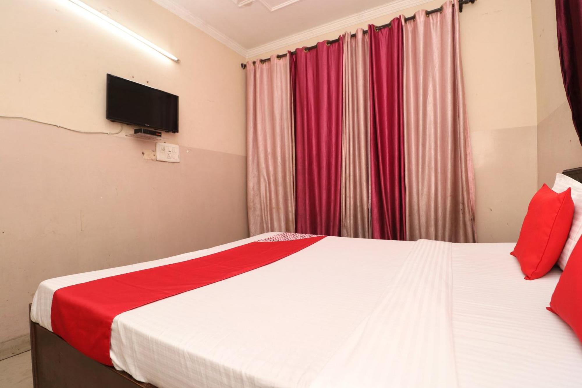 Hotel O Ashoka Residency Chandīgarh Esterno foto